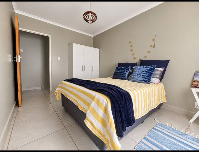 3 BEDROOM FREEHOLD FOR SALE IN BRITANNIA BEACH ESTATE